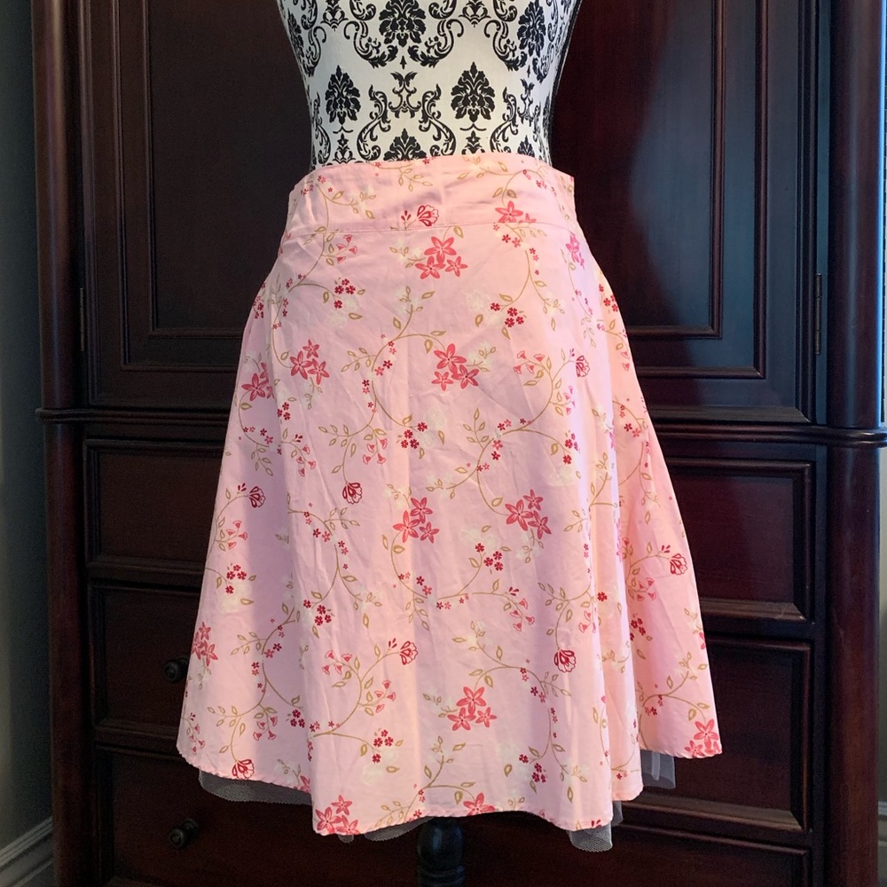 Sz S Tramp Circle Skirt w/ Tulle Underlay
